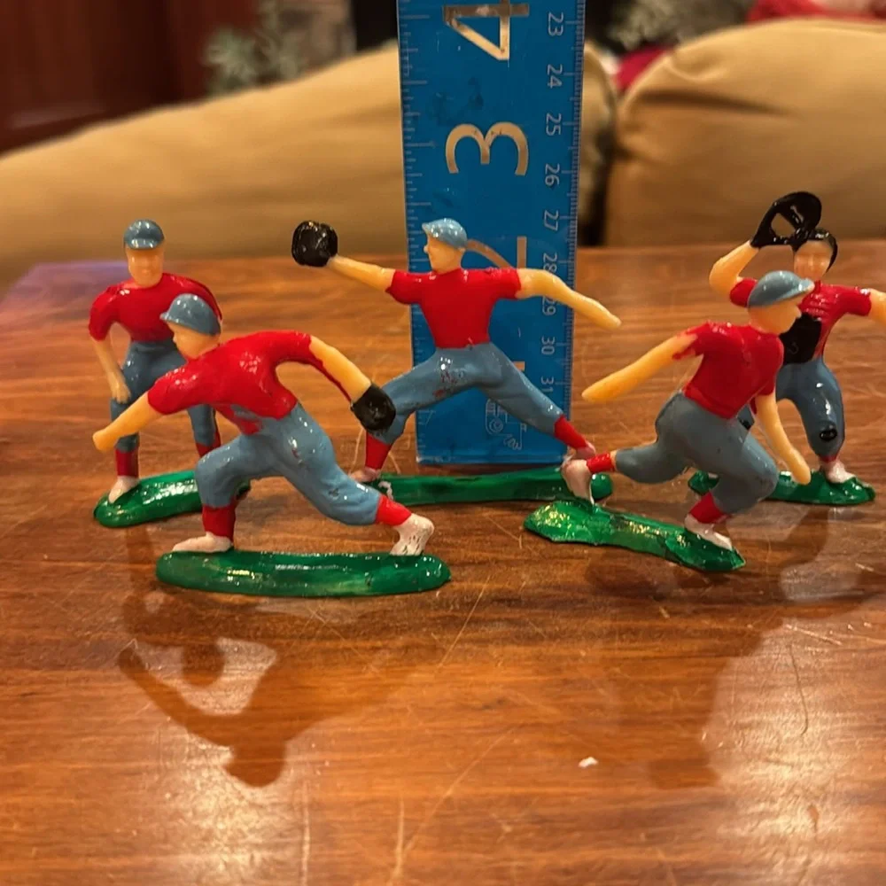 Vintage Plastic Cake Decorator Toppers Baseball Players Set of 5 Figures RARE